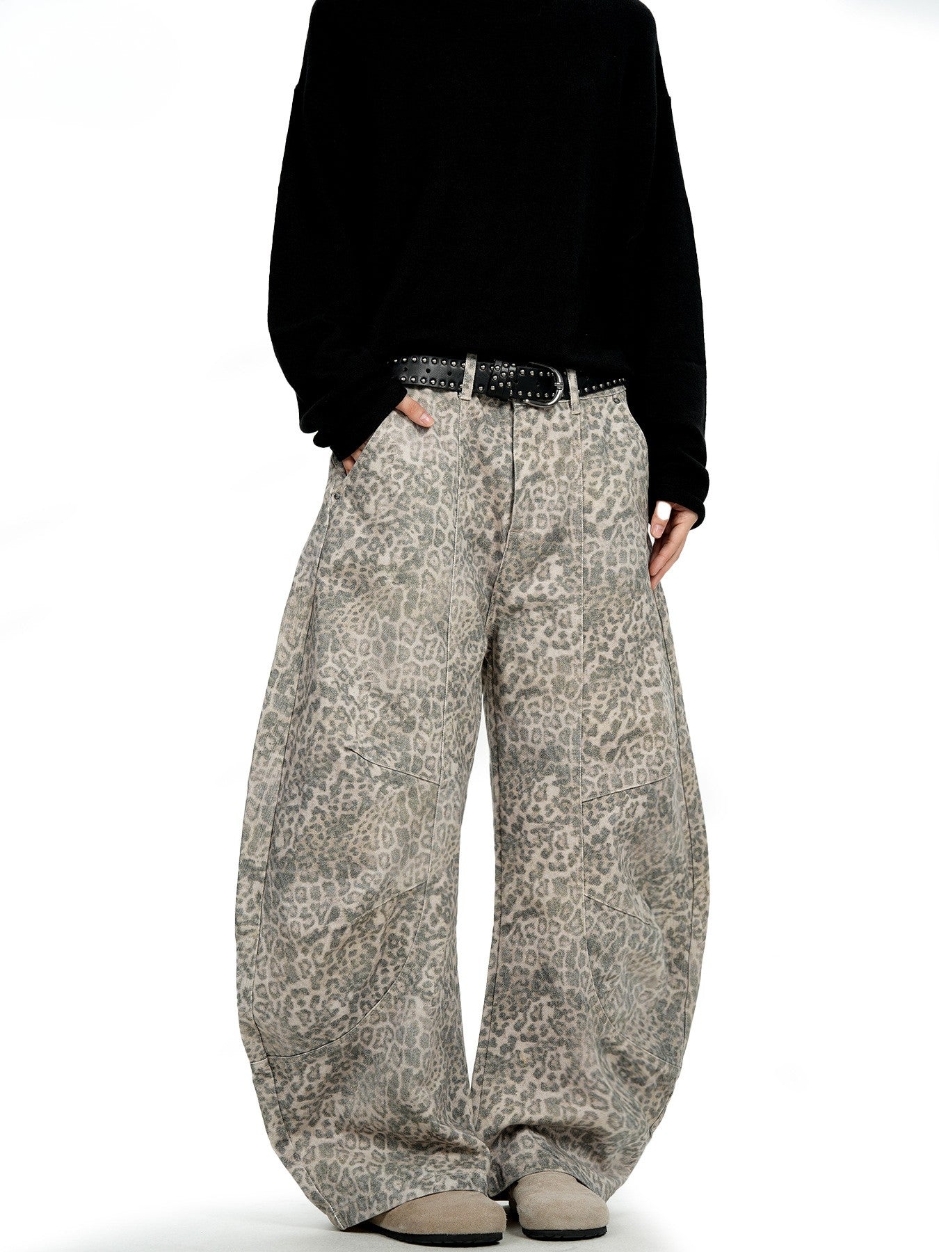 Men’s Loose Fit Leopard Cargo Pants – Streetwear Leopard Print Trousers