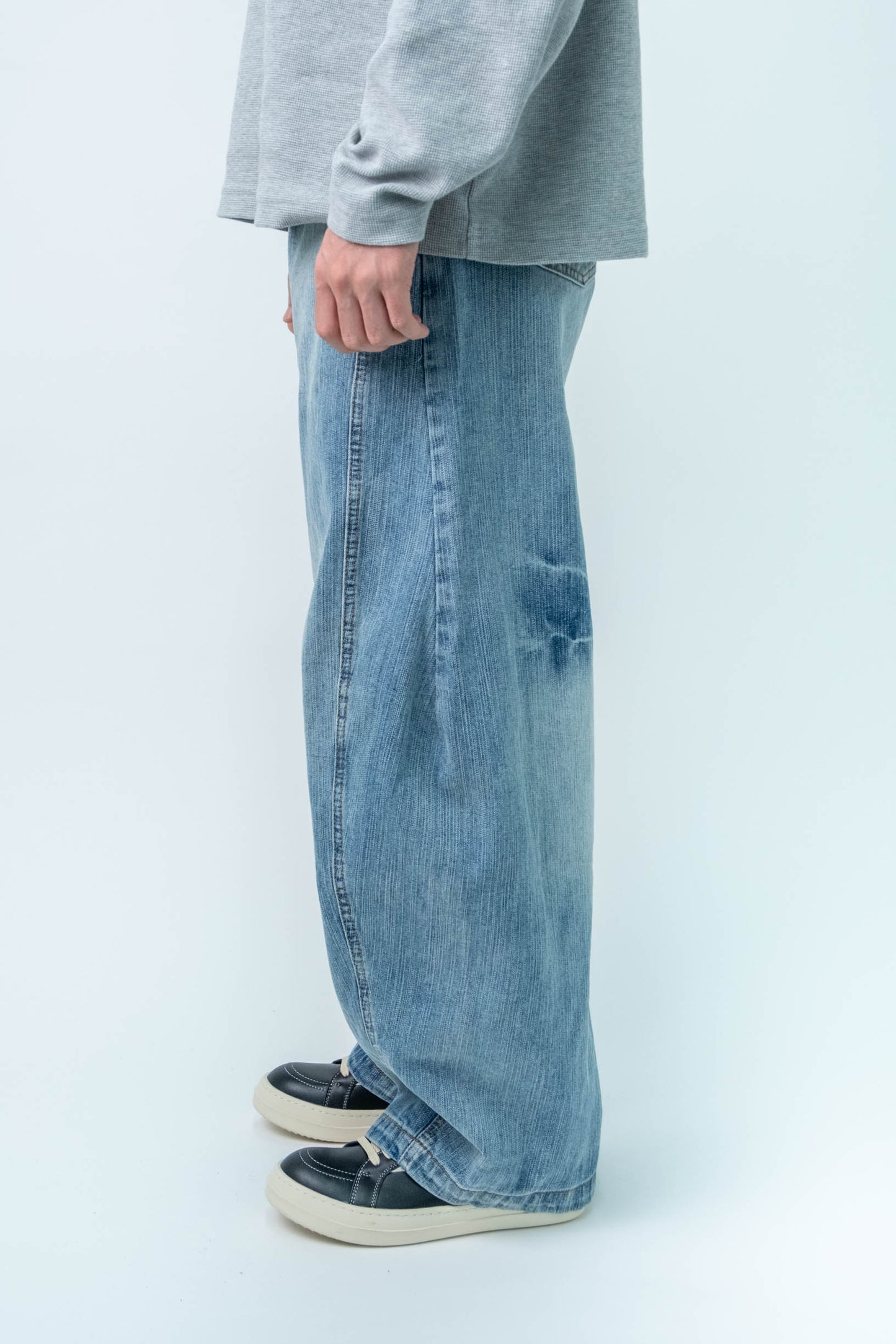 Men's Curved Leg Vintage Wash Denim Jeans - Retro High Street Pants